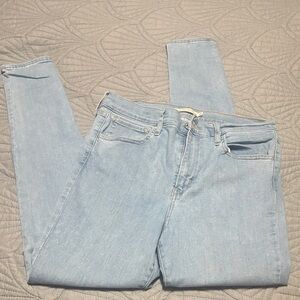 Classic Light Blue Skinny Jeans for Women